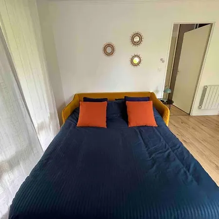 Daire Hana 4 Personnes Jardin Privatif Business&family Montigny-le-Bretonneux