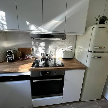 Daire Hana 4 Personnes Jardin Privatif Business&family