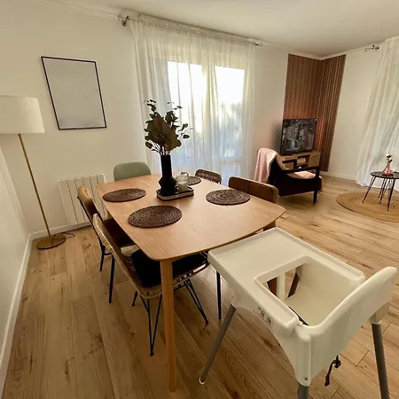 Hana 4 Personnes Jardin Privatif Business&family * Montigny-le-Bretonneux